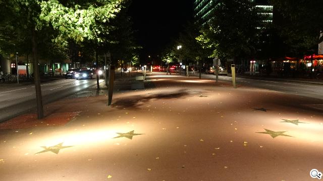 Sony DSC-QX10外掛鏡頭 德國實拍速測【IFA 2013】