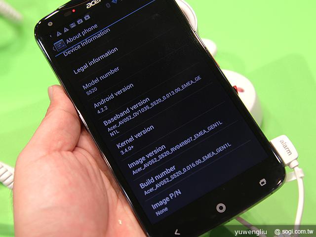 可4K錄影 Acer Liquid S2六吋機動手玩【IFA 2013】