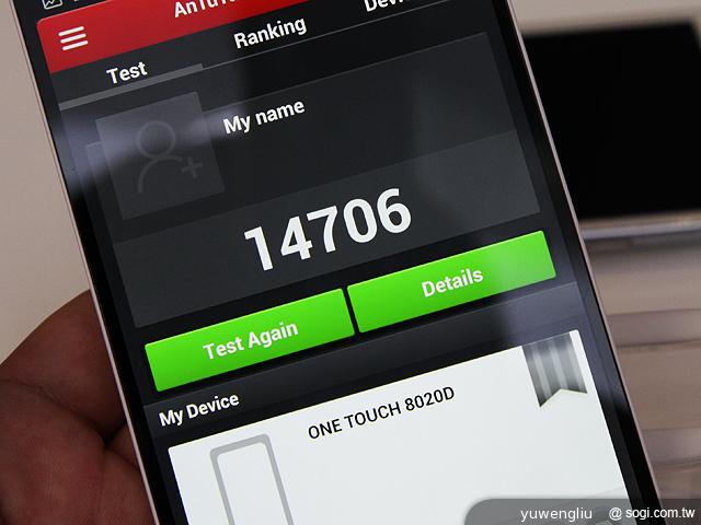 Alcatel Hero、Evo 8HD等5款OneTouch新機動手玩【IFA 2013】