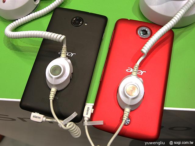 可4K錄影 Acer Liquid S2六吋機動手玩【IFA 2013】