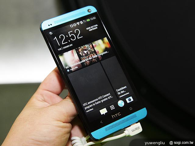 新HTC One極光藍新色 德國搶先動手玩【IFA 2013】 新HTC One極光藍新色 德國搶先動手玩【IFA 2013】