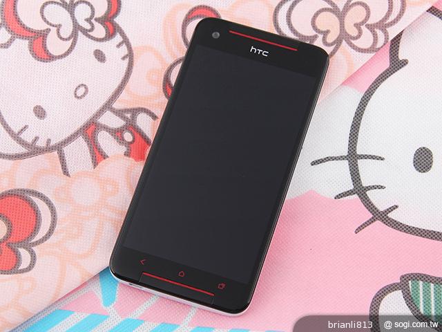 HTC Butterfly s Hello Kitty凱蒂貓甜美來襲