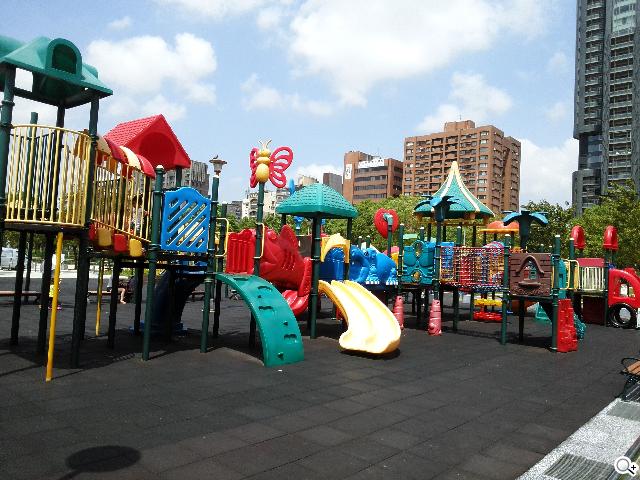 索尼首款微軟純平板Sony VAIO Tap 11 纖薄登場