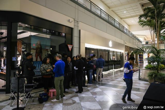 Apple iPhone 5S/5C 美國首賣開箱簡易測