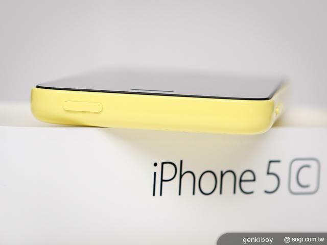 iPhone 5C 宛如裝上保護殼的蘋果手機