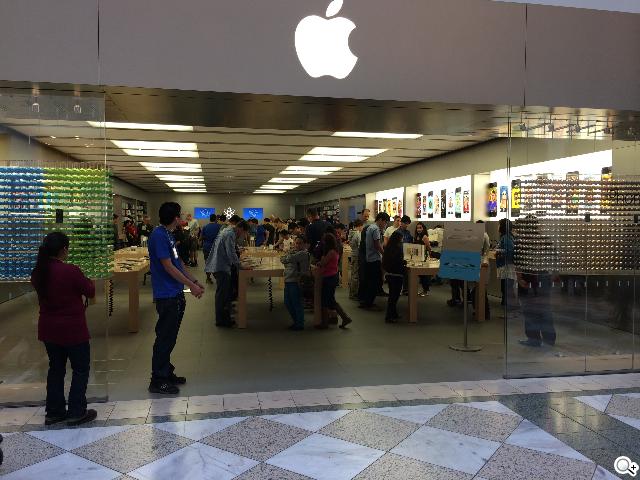 Apple iPhone 5S/5C 美國首賣開箱簡易測