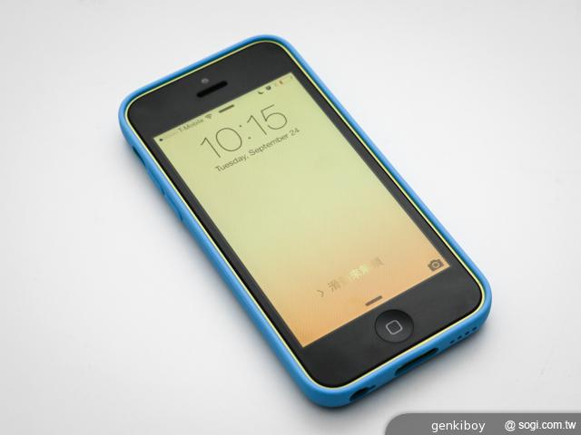 iPhone 5C 宛如裝上保護殼的蘋果手機