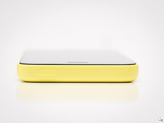 iPhone 5C 宛如裝上保護殼的蘋果手機