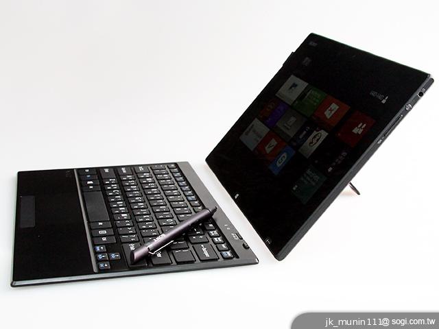 索尼首款微軟純平板Sony VAIO Tap 11 纖薄登場