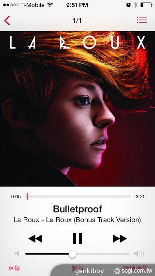 iPhone 5C 宛如裝上保護殼的蘋果手機