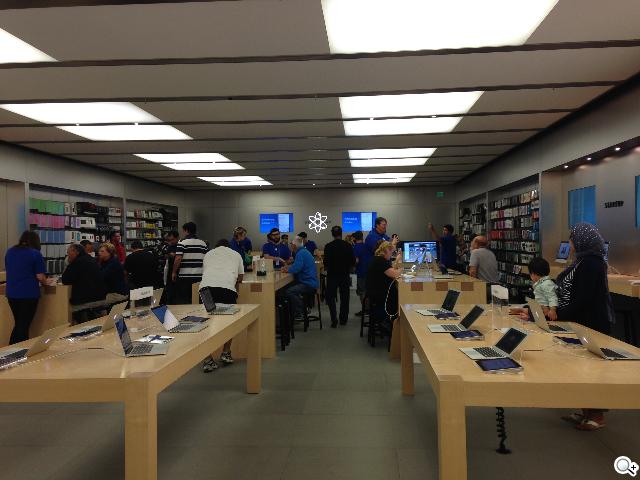 iPhone 5C 宛如裝上保護殼的蘋果手機