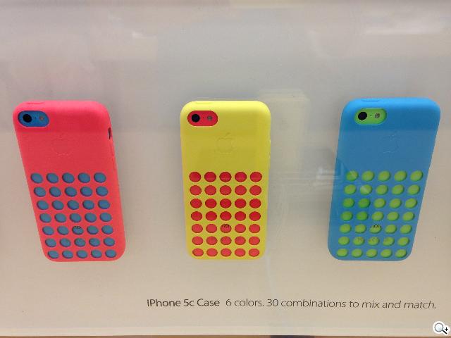 iPhone 5C 宛如裝上保護殼的蘋果手機