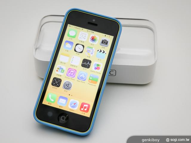 iPhone 5C 宛如裝上保護殼的蘋果手機