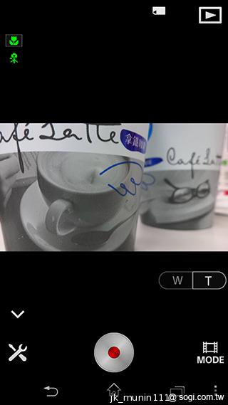 Sony DSC-QX10外掛式相機 補足手機、平板拍照功能 Sony DSC-QX10外掛式相機 補足手機、平板拍照功能