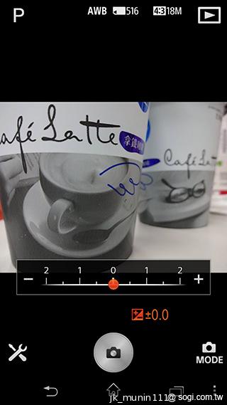 Sony DSC-QX10外掛式相機 補足手機、平板拍照功能 Sony DSC-QX10外掛式相機 補足手機、平板拍照功能