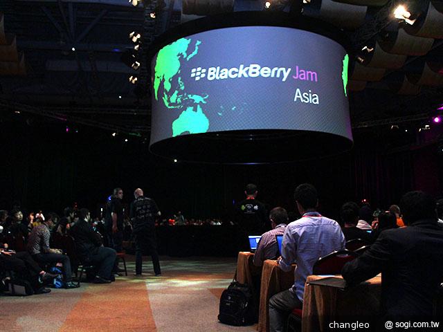 不受出售消息影響 黑莓亞洲開發大會香港登場