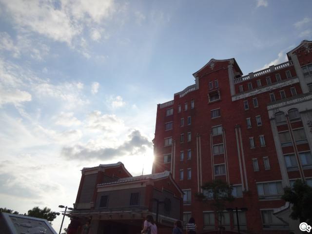 Sony DSC-QX10外掛式相機 補足手機、平板拍照功能 Sony DSC-QX10外掛式相機 補足手機、平板拍照功能