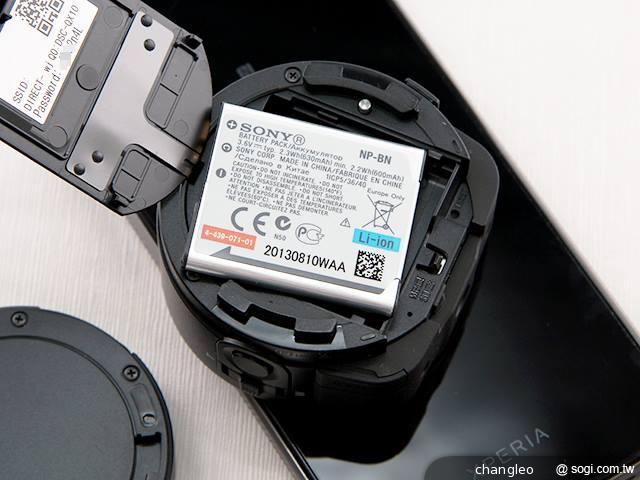 Sony DSC-QX10外掛式相機 補足手機、平板拍照功能 Sony DSC-QX10外掛式相機 補足手機、平板拍照功能