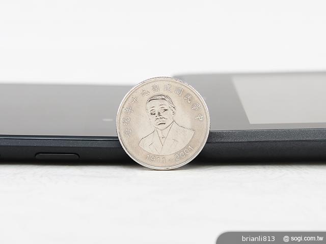 同價格、同尺寸 二代Nexus 7與Fonepad 7怎麼選? 同價格、同尺寸 二代Nexus 7與Fonepad 7怎麼選?