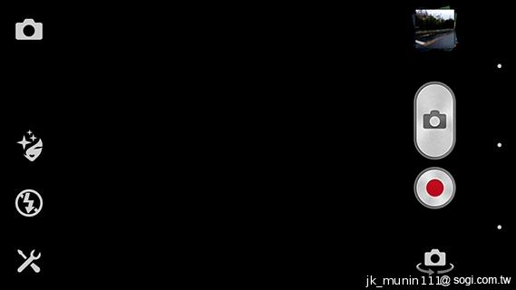 Sony Xperia C雙卡手機 自拍語音導引好逗趣