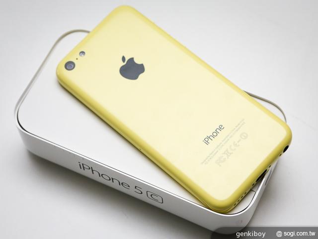 iPhone 5C 宛如裝上保護殼的蘋果手機