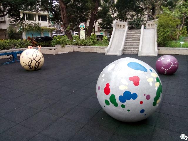 Sony Xperia C雙卡手機 自拍語音導引好逗趣