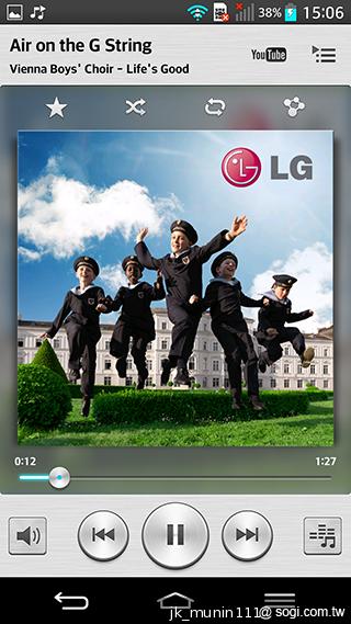 5.2吋樂金旗艦機皇LG G2 後置按鍵獨特體驗