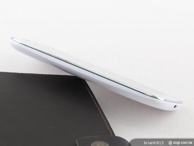 圓潤窄框四核雙卡手機 HUAWEI Ascend G610