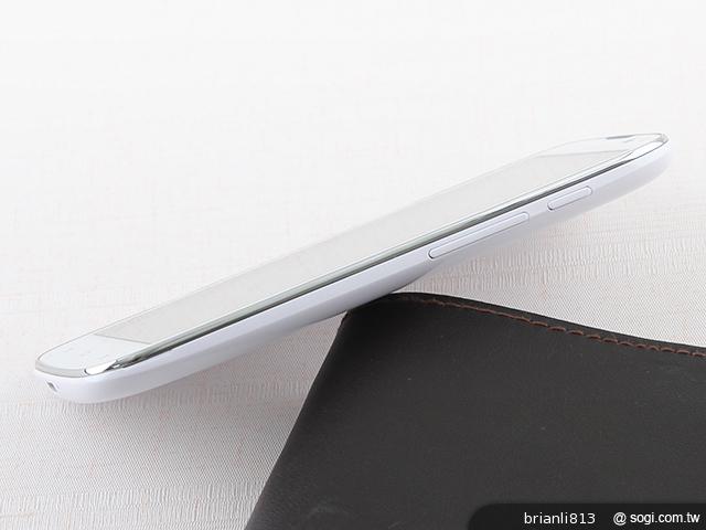 圓潤窄框四核雙卡手機 HUAWEI Ascend G610