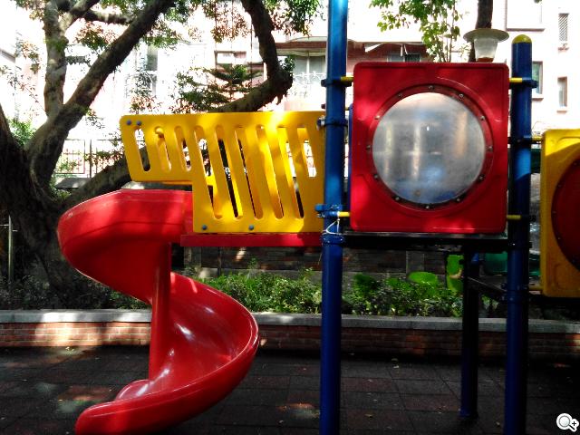 圓潤窄框四核雙卡手機 HUAWEI Ascend G610