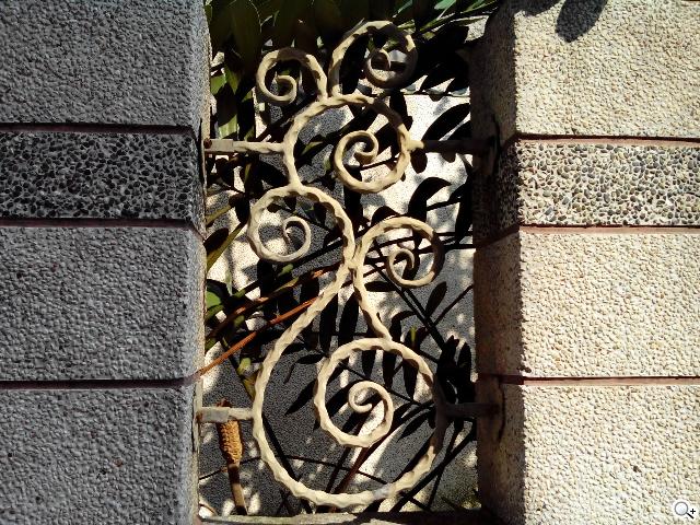 圓潤窄框四核雙卡手機 HUAWEI Ascend G610