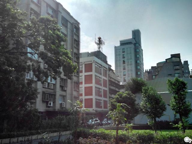 圓潤窄框四核雙卡手機 HUAWEI Ascend G610