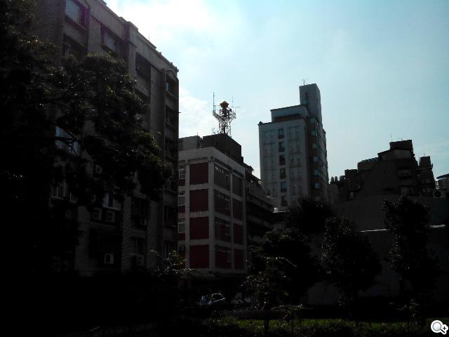 圓潤窄框四核雙卡手機 HUAWEI Ascend G610