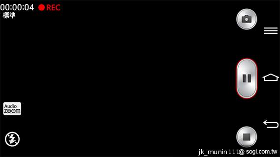 5.2吋樂金旗艦機皇LG G2 後置按鍵獨特體驗