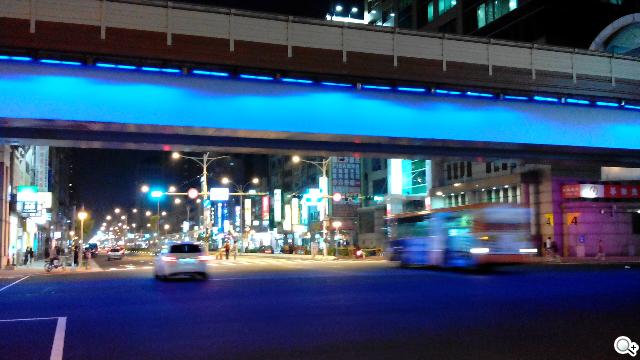 圓潤窄框四核雙卡手機 HUAWEI Ascend G610