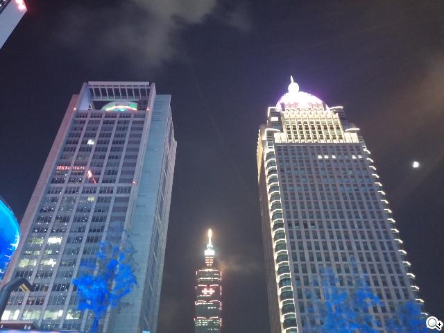 5.2吋樂金旗艦機皇LG G2 後置按鍵獨特體驗