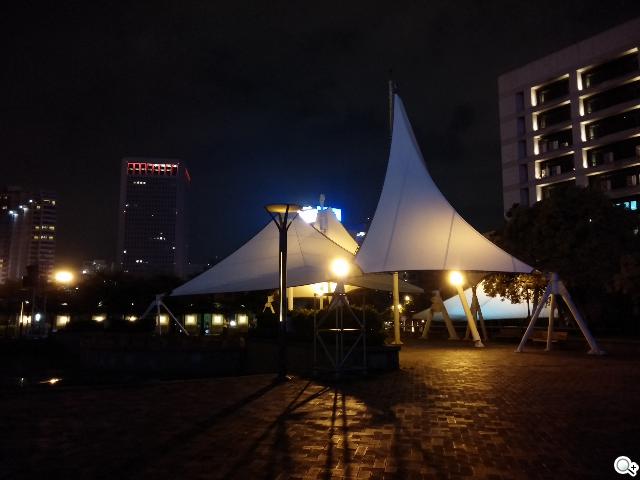 5.2吋樂金旗艦機皇LG G2 後置按鍵獨特體驗