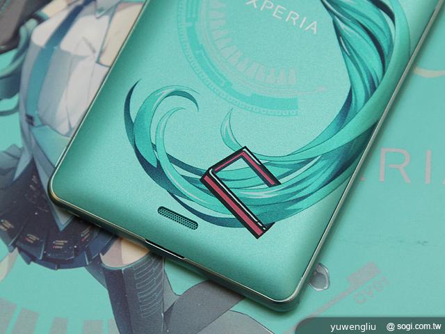 歌姬降臨！初音版Sony Xperia A SO-04E實測