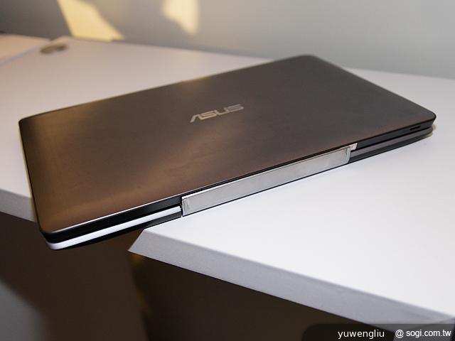 Win8.1變形筆電ASUS T100發表 T300、Trio售價公布 Win8.1變形筆電ASUS T100發表 T300、Trio售價公布