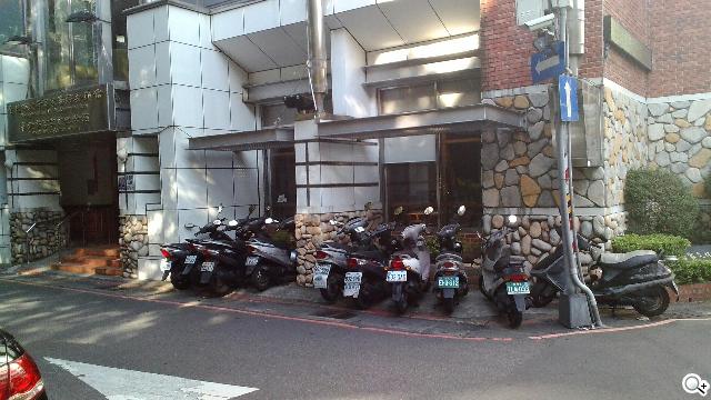 ASUS MeMO Pad 8平價優質8吋平板