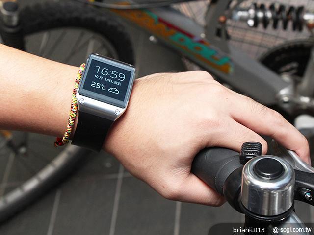 隨手聊、隨手紀錄貼身行動助理 Samsung GALAXY Gear