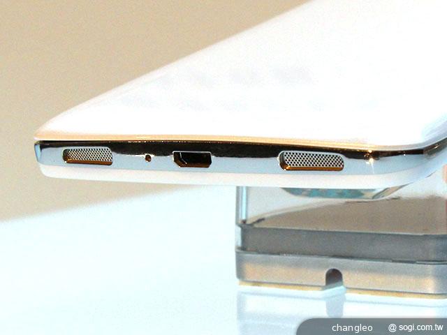 LG G Pro Lite大螢幕雙卡機 10900平價搶市