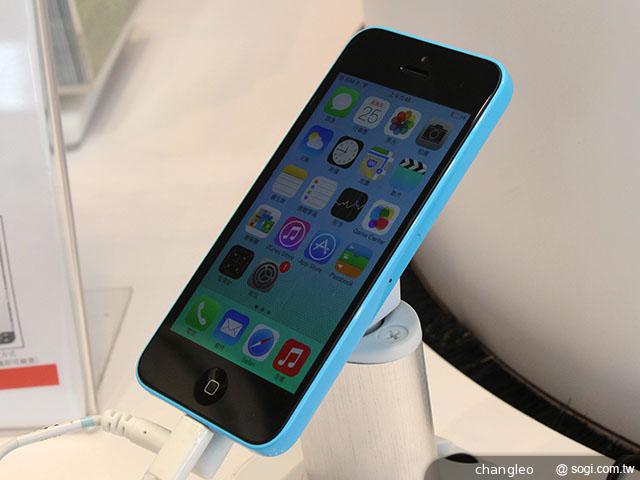 iPhone 5S/5C台灣開賣 電信業者資費情蒐