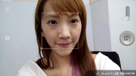 阿爾卡特OneTouch Idol X 俐落美型、四核雙卡機