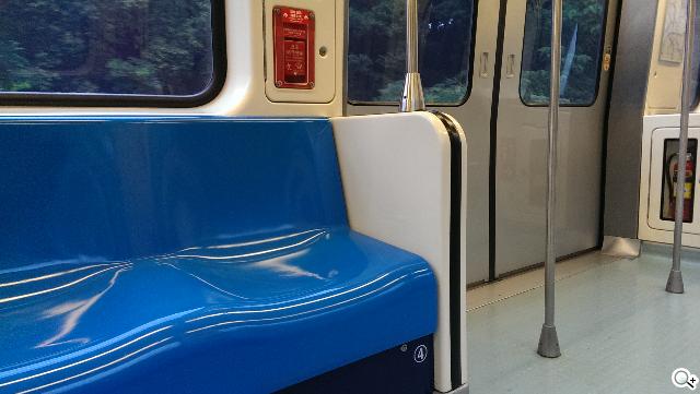 指紋辨識5.9吋金屬巨砲 HTC One Max實測