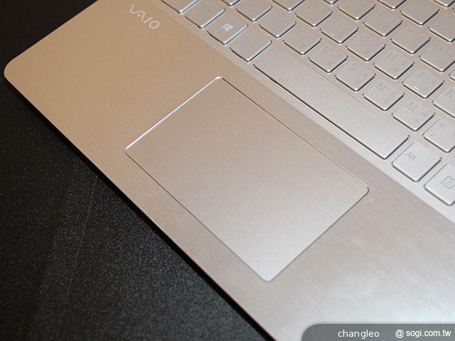 Sony VAIO Fit、Duo13火紅限量版 11月下旬登台 Sony VAIO Fit、Duo13火紅限量版 11月下旬登台