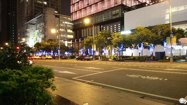 指紋辨識5.9吋金屬巨砲 HTC One Max實測