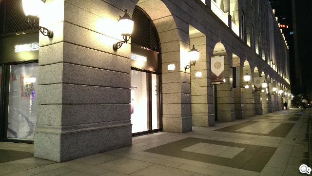 指紋辨識5.9吋金屬巨砲 HTC One Max實測