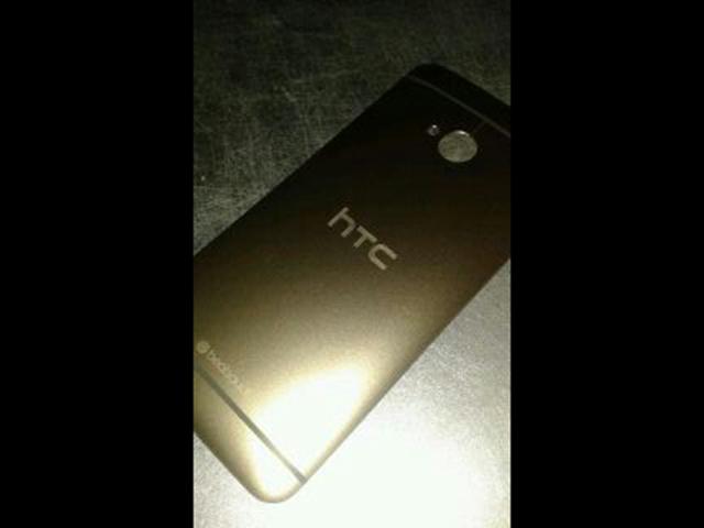 疑金色HTC One、M8實機流出 傳M8也搭指紋辨識