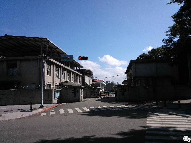 實現三方通話 GSmart Simba SX1大螢幕雙卡機